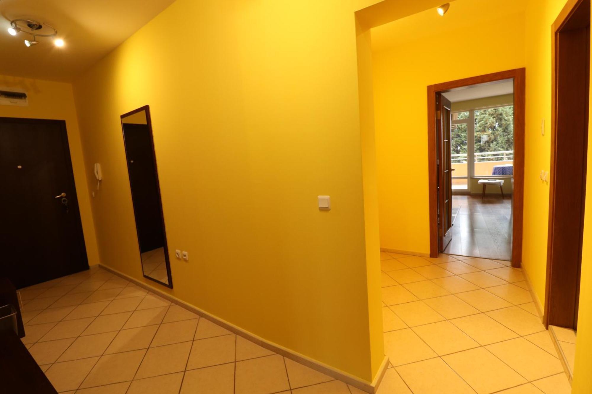 Varna Garden View Apartment Exterior photo